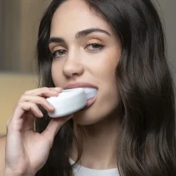 INTELLIGENT ELECTRIC U-TOOTHBRUSH WITH COLD LIGHT